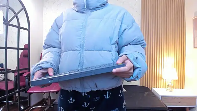 aliceandsia online show from 04-19-26, 12:15