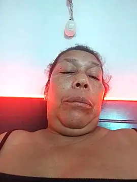 Naomi-Mature online show from 05-04-26, 03:35