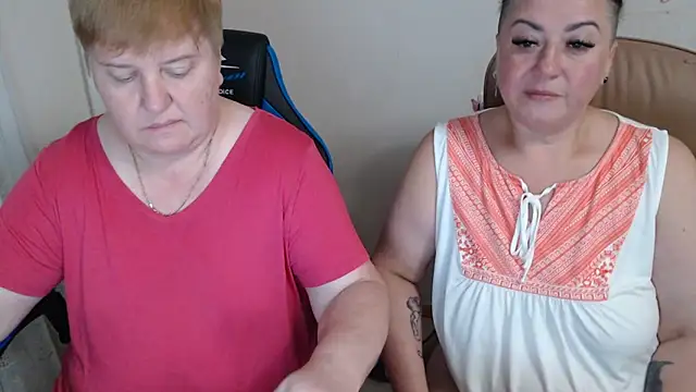 Snapshot of Bertie_Adeline chatting on 09-12-25, 06:41 Bertie Adeline online show from 09-12-25, 06:41