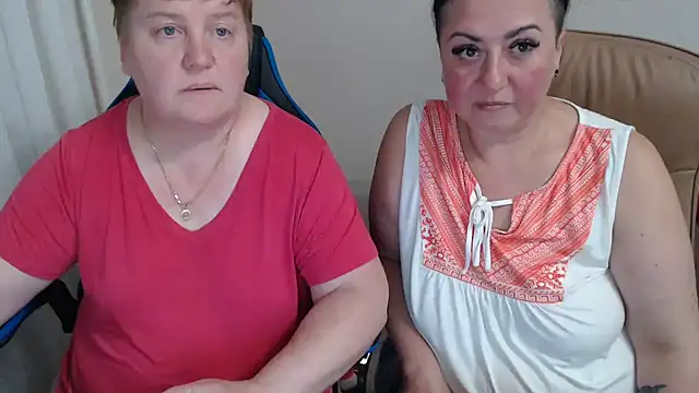 Snapshot of Bertie_Adeline chatting on 09-25-25, 06:55 Bertie Adeline online show from 09-25-25, 06:55