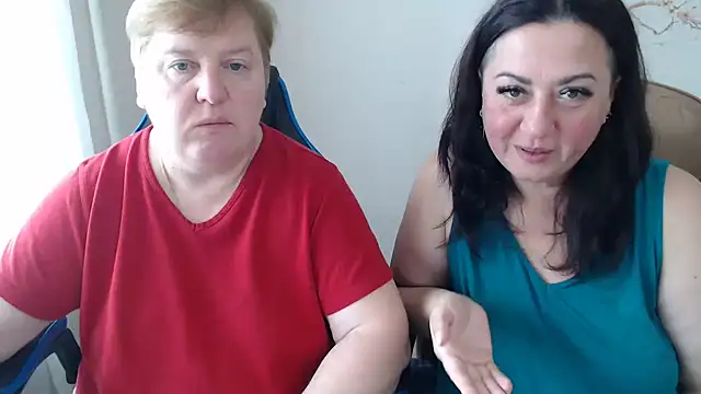 Snapshot of Bertie_Adeline chatting on 09-28-25, 08:20 Bertie Adeline online show from 09-28-25, 08:20