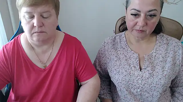 Snapshot of Bertie_Adeline chatting on 09-29-25, 08:30 Bertie Adeline online show from 09-29-25, 08:30