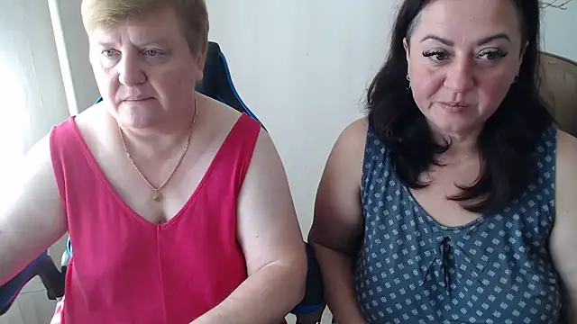 Snapshot of Bertie_Adeline chatting on 10-05-25, 08:45 Bertie Adeline online show from 10-05-25, 08:45