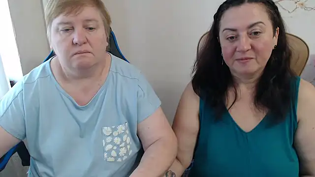 Snapshot of Bertie_Adeline chatting on 11-09-25, 08:56 Bertie Adeline online show from 11-09-25, 08:56