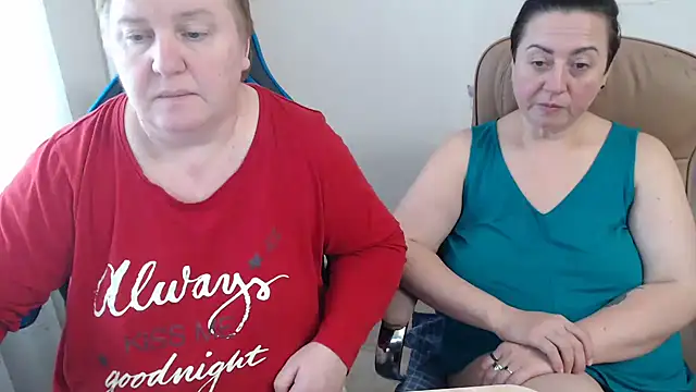 Snapshot of Bertie_Adeline chatting on 11-10-25, 09:30 Bertie Adeline online show from 11-10-25, 09:30