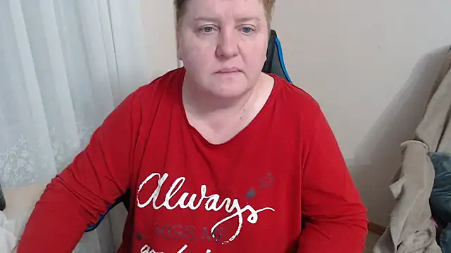 Snapshot of Bertie_Adeline chatting on 11-19-25, 06:19 Bertie Adeline online show from 11-19-25, 06:19