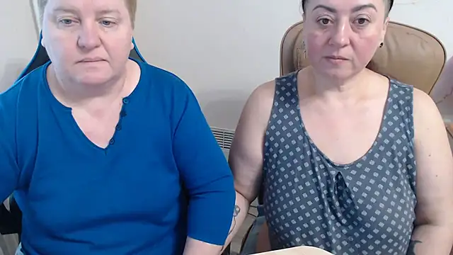 Snapshot of Bertie_Adeline chatting on 11-23-25, 09:20 Bertie Adeline online show from 11-23-25, 09:20