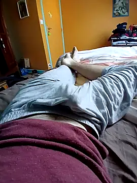 Snapshot of Aymeric35000 chatting on 03-22-26, 09:34 Aymeric35000 online show from 03-22-26, 09:34