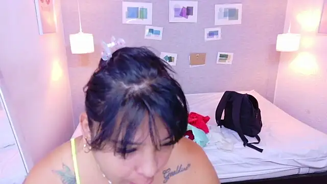 Snapshot of fat_naughtyass chatting on 06-25-26, 01:26 fat naughtyass online show from 06-25-26, 01:26
