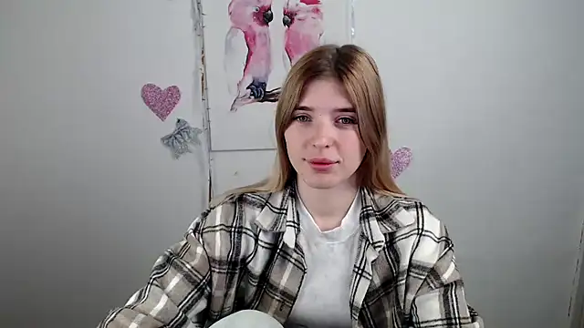 JuiceLips   online show from 01-10-26, 03:14