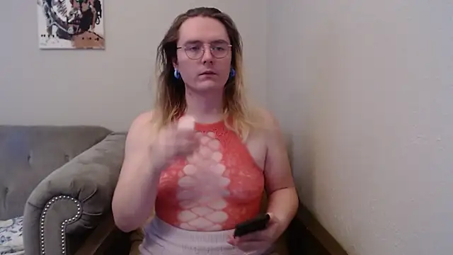 Elliebell online show from 01-13-26, 05:51