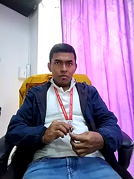 Snapshot of Adam_Morgan2 chatting on 06-26-26, 05:17 Adam Morgan2 online show from 06-26-26, 05:17
