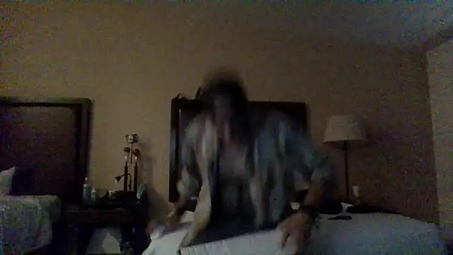 Hothotboyg online show from 05-17-26, 05:09