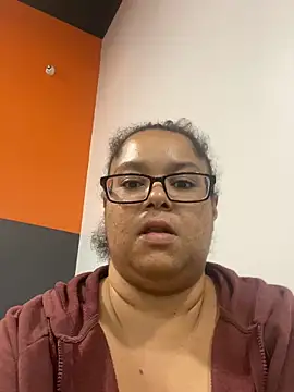 Snapshot of wishuhope4 chatting on 10-10-25, 09:19 wishuhope4 online show from 10-10-25, 09:19