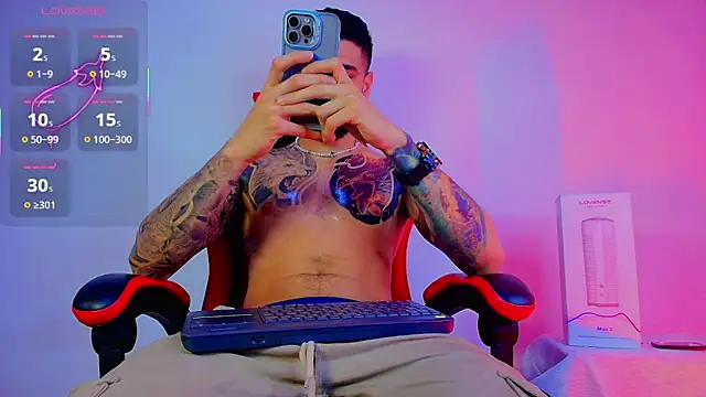 Snapshot of amodeus_bael_ chatting on 11-18-25, 12:05 amodeus bael online show from 11-18-25, 12:05