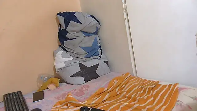 Snapshot of EbonyPhatBooty chatting on 10-23-25, 06:02 EbonyPhatBooty online show from 10-23-25, 06:02