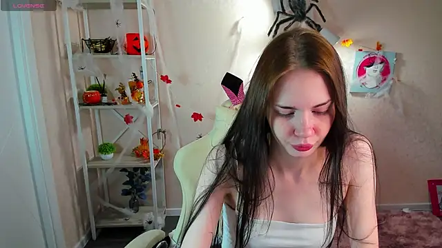 Snapshot of Jennie_Hunter chatting on 11-06-25, 09:32 Jennie Hunter online show from 11-06-25, 09:32