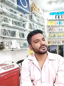 Snapshot of avi007p chatting on 10-14-25, 08:48 avi007p online show from 10-14-25, 08:48