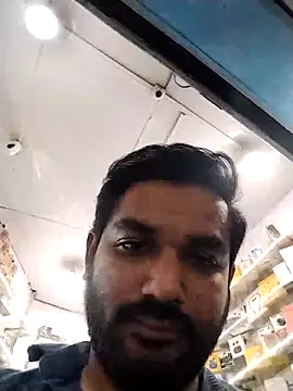 Snapshot of avi007p chatting on 11-28-25, 03:25 avi007p online show from 11-28-25, 03:25