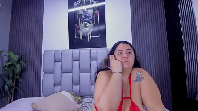 Bora Lajuana online show from 10-18-25, 04:15