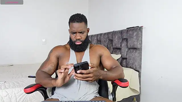 Snapshot of james_musclebbc chatting on 06-14-26, 10:56 james musclebbc online show from 06-14-26, 10:56