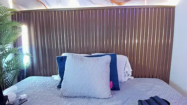 Roxie-NS online show from 02-28-26, 12:06