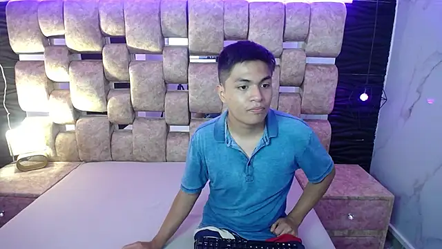 Snapshot of NatyyAlex chatting on 11-01-25, 08:44 NatyyAlex online show from 11-01-25, 08:44