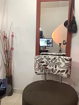 Snapshot of DEMOND_333 chatting on 09-23-25, 08:12 DEMOND 333 online show from 09-23-25, 08:12