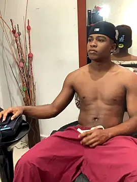 Snapshot of DEMOND_333 chatting on 09-25-25, 02:32 DEMOND 333 online show from 09-25-25, 02:32