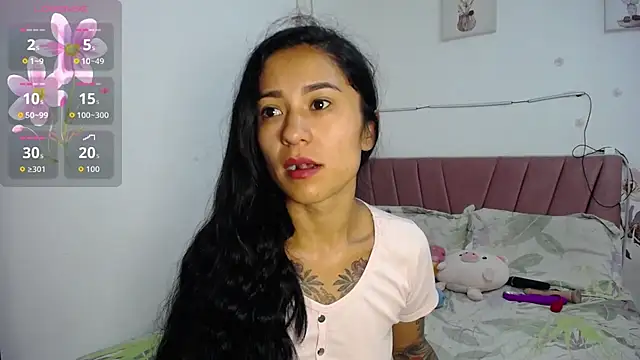 Liahdiaz  online show from 05-30-26, 02:03