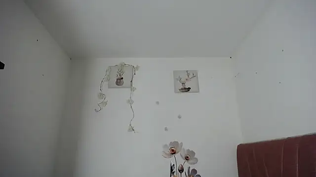 Snapshot of Liahdiaz_ chatting on 07-14-26, 01:39 Liahdiaz online show from 07-14-26, 01:39
