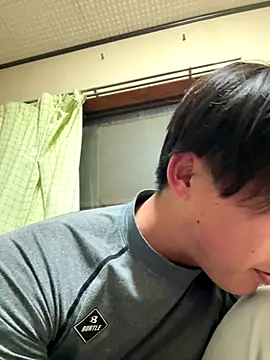 Snapshot of shoma2003 chatting on 11-17-25, 11:27 shoma2003 online show from 11-17-25, 11:27