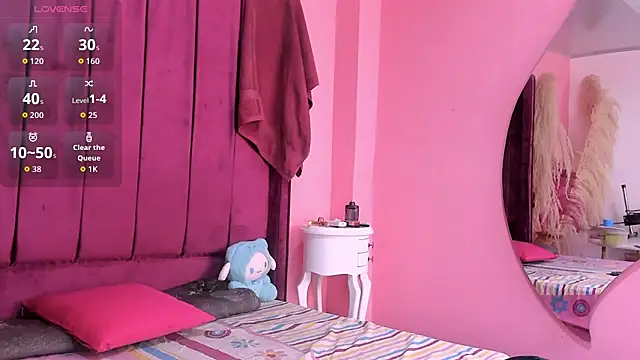 Snapshot of Rihanna_hotx chatting on 09-13-25, 03:39 Rihanna hotx online show from 09-13-25, 03:39