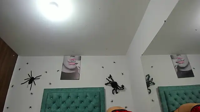 Snapshot of Rihanna_hotx chatting on 10-25-25, 11:43 Rihanna hotx online show from 10-25-25, 11:43