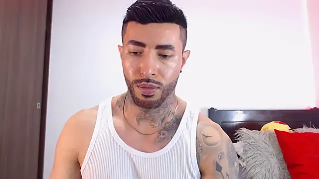 andrea de lucaa online show from 03-02-26, 02:47