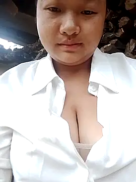 Snapshot of girl-babi chatting on 07-18-26, 04:27 girl-babi online show from 07-18-26, 04:27