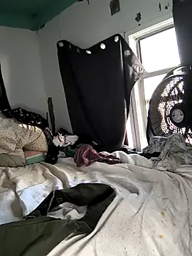 Courdles online show from 09-25-25, 06:22