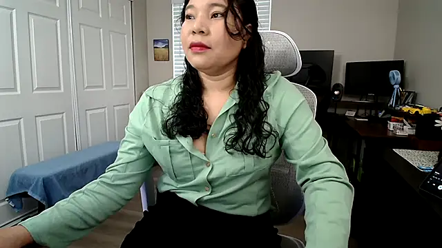 SHEILYN  online show from 04-13-26, 04:23