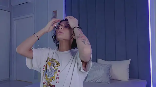 VioletAsh online show from 04-14-26, 04:29