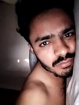 Snapshot of Hotyy_subhu chatting on 10-21-25, 02:12 Hotyy subhu online show from 10-21-25, 02:12