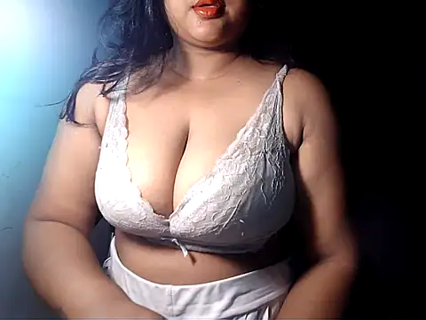 Snapshot of PatnakiRitu1 chatting on 06-21-26, 01:08 PatnakiRitu1 online show from 06-21-26, 01:08