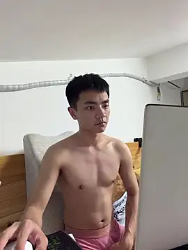 XTTX49 online show from 03-18-26, 03:59