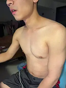 XTTX49 online show from 04-19-26, 02:27