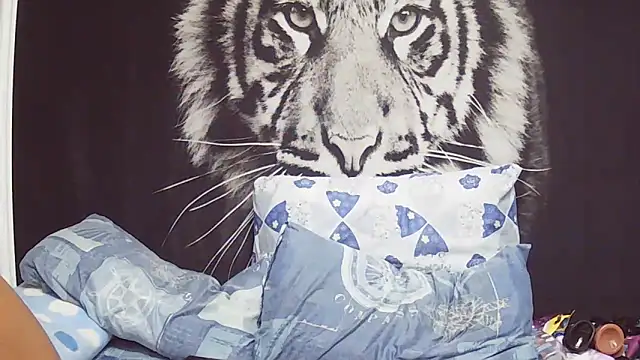 SweetPortableAmber online show from 03-10-26, 10:59