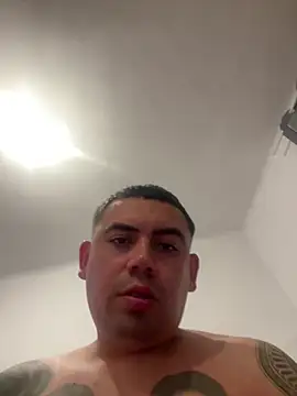 Snapshot of davidxxx099 chatting on 06-04-26, 05:30 davidxxx099 online show from 06-04-26, 05:30