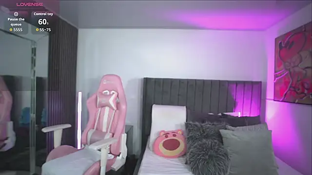 Snapshot of Evellyn_clair1 chatting on 11-07-25, 12:21 Evellyn clair1 online show from 11-07-25, 12:21