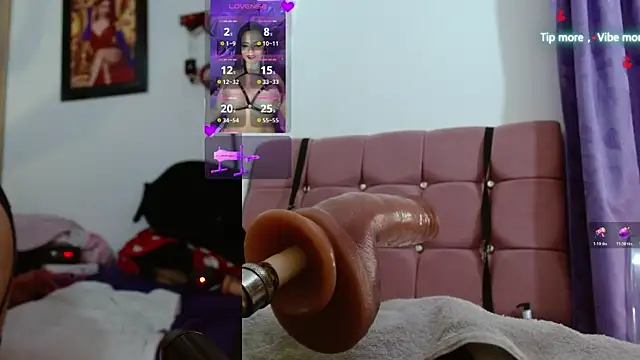 Yashira hoot online show from 11-10-25, 05:50