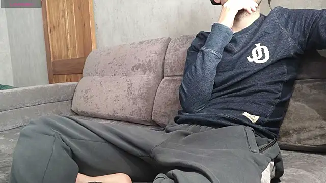 TommyShe1by online show from 09-18-25, 08:49