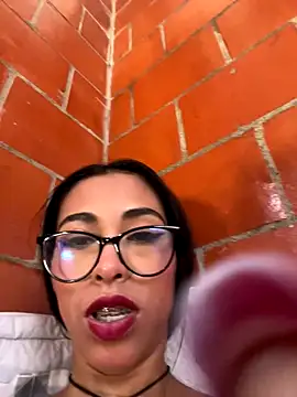 Snapshot of Emma__cumlovee chatting on 11-22-25, 03:11 Emma cumlovee online show from 11-22-25, 03:11