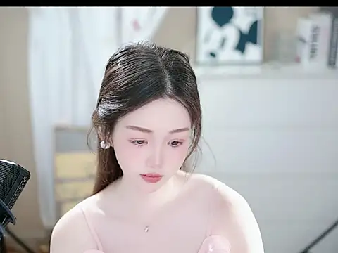 abbyli12 online show from 10-23-25, 02:38